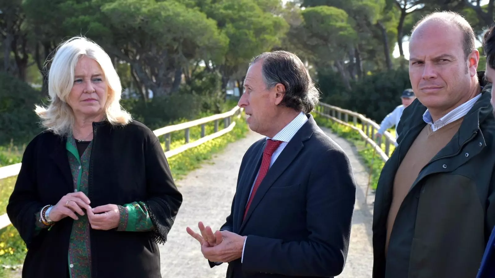 Un momento de una visita institucional a este espacio natural en febrero pasado.