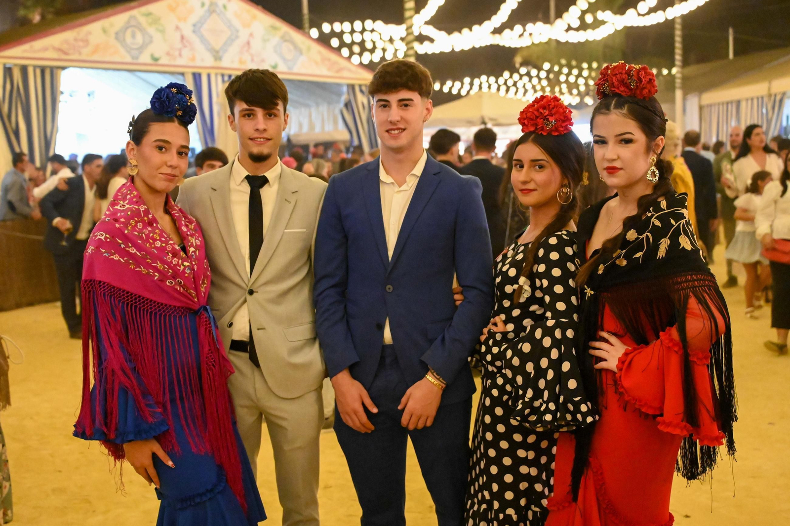 Imágenes del ambiente del ambiente de la noche del sábado en la Feria de Otoño y del Caballo 2025 de Huelva