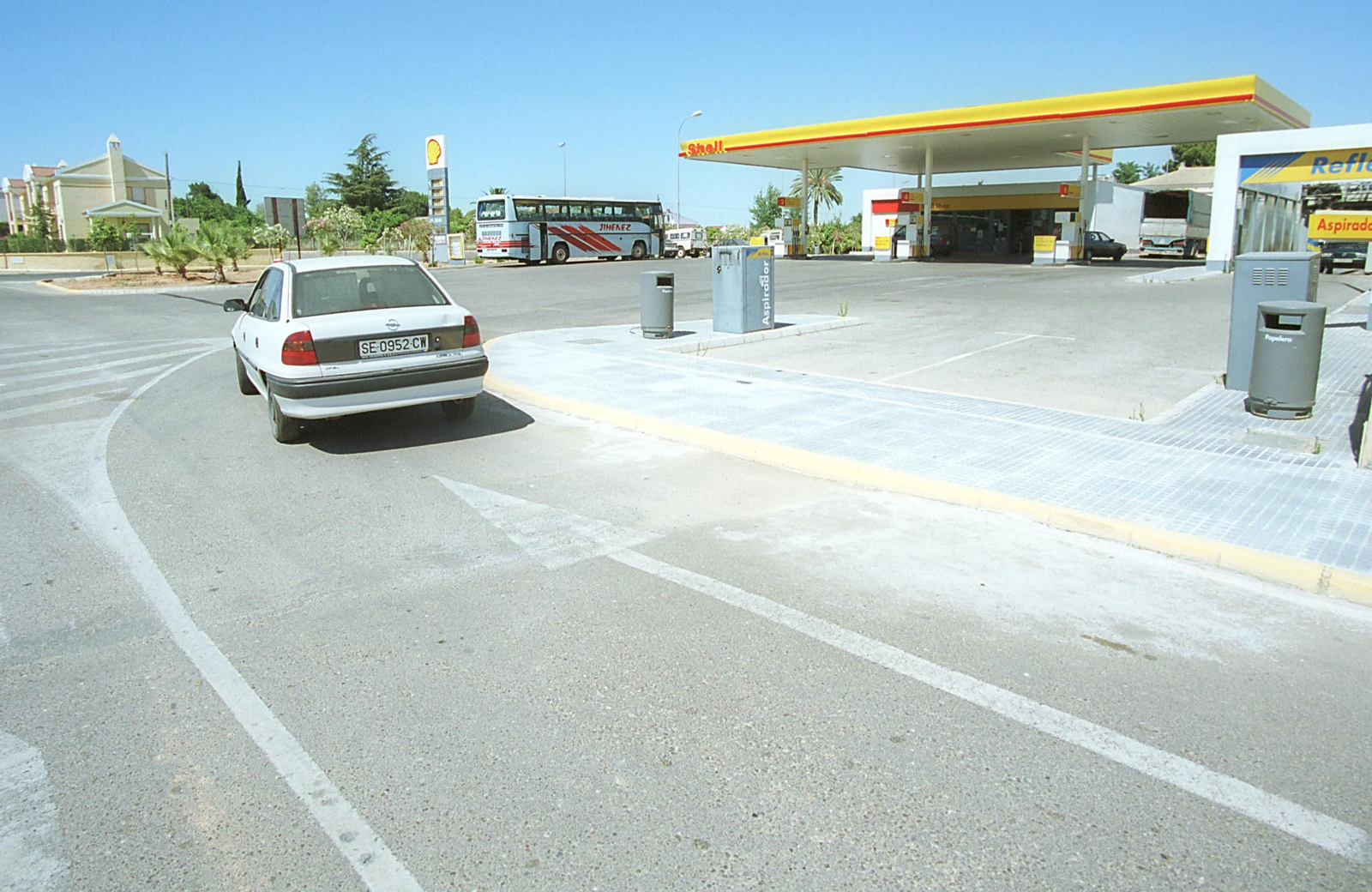 En la imagen, gasolinera Shell  en Espartinas (Sevilla).