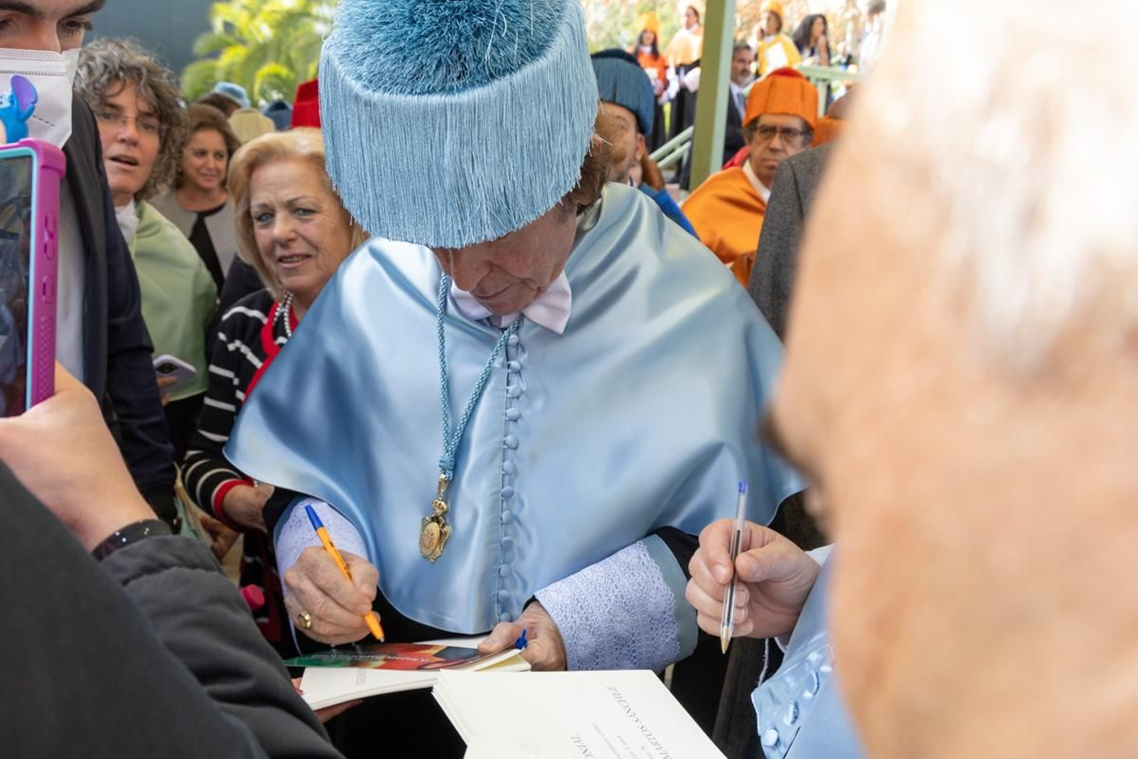 Investidura de Rafael Martos Sánchez, Raphael, como Doctor Honoris Causa por la Universidad de Jaén