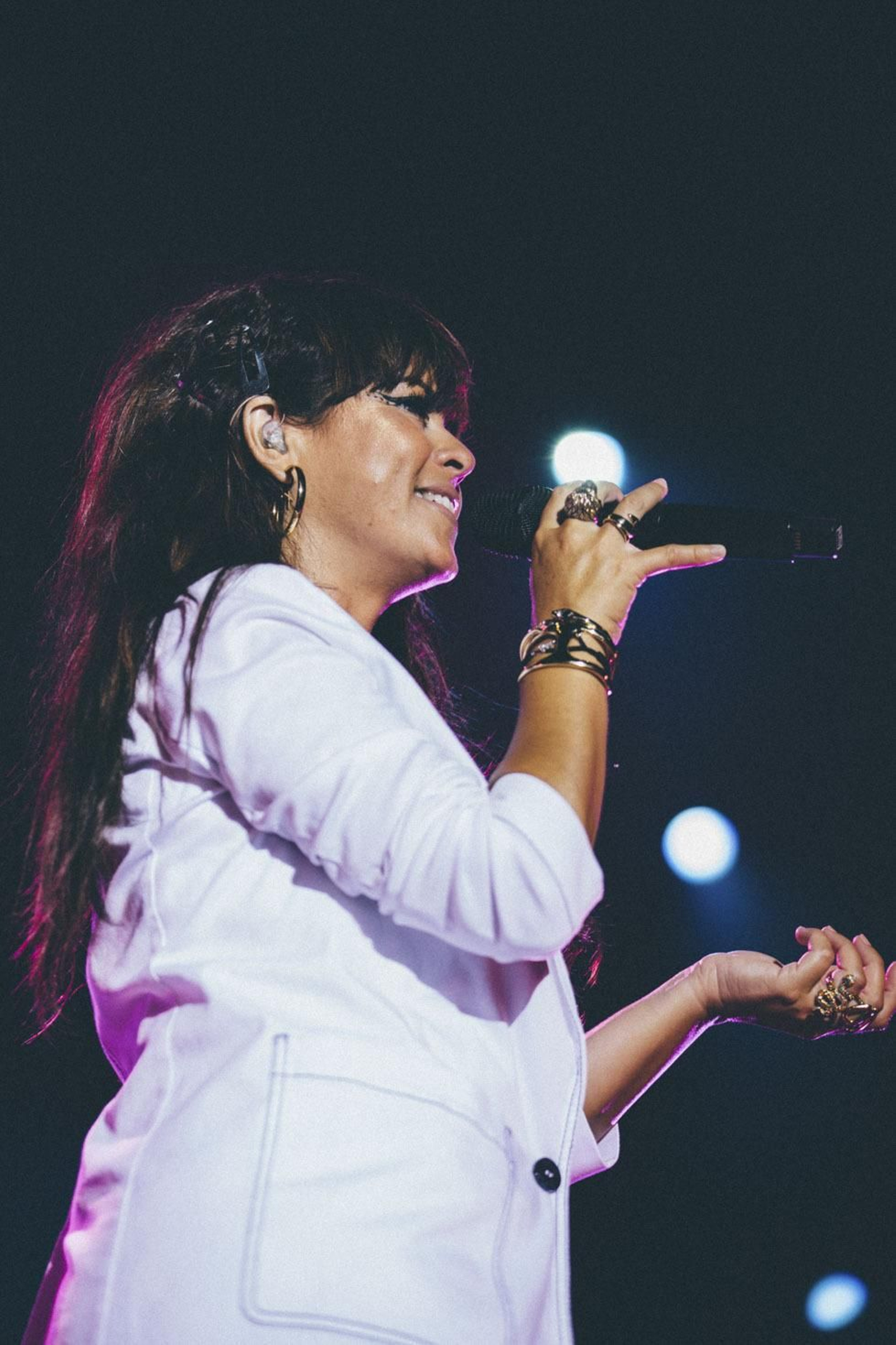 Imágenes del concierto de Vanesa Martín en la Plaza de Toros de La Merced