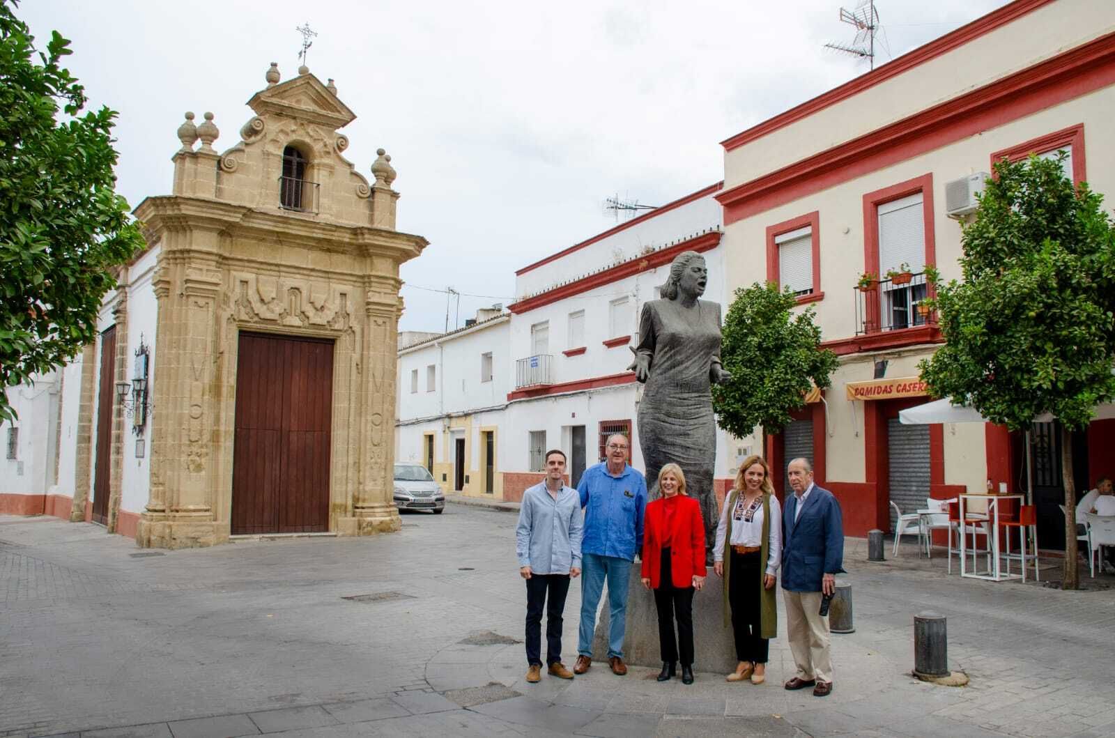 El PP de Jerez visita el barrio San Miguel con el presidente de la asociación vecinal.