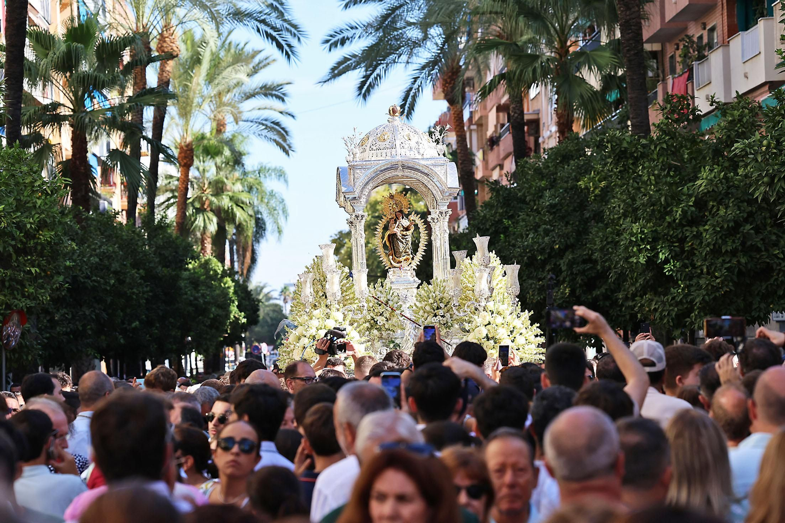 Imágenes de la bajada de la Virgen de la Cinta