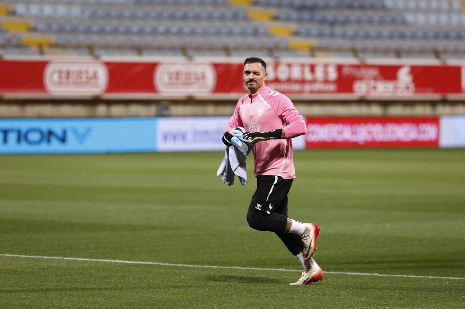Cultural Leonesa-Málaga CF: Las fotos del partido