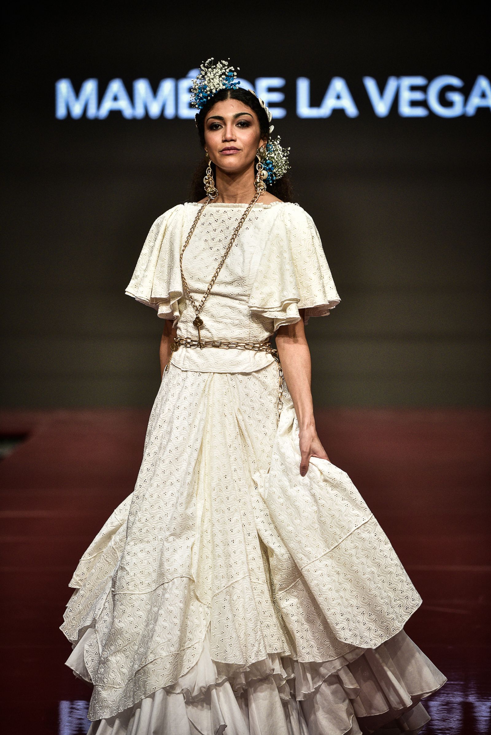 Imágenes de la inauguración de la Pasarela Flamenca en el patio del Ayuntamiento