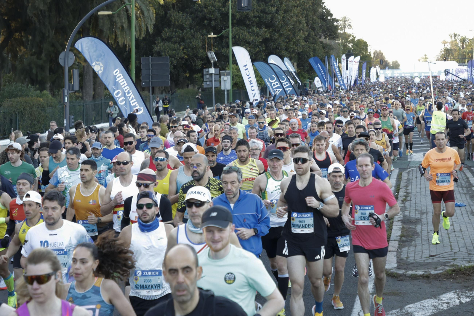 Búscate en el Zurich Maratón de Sevilla 2025