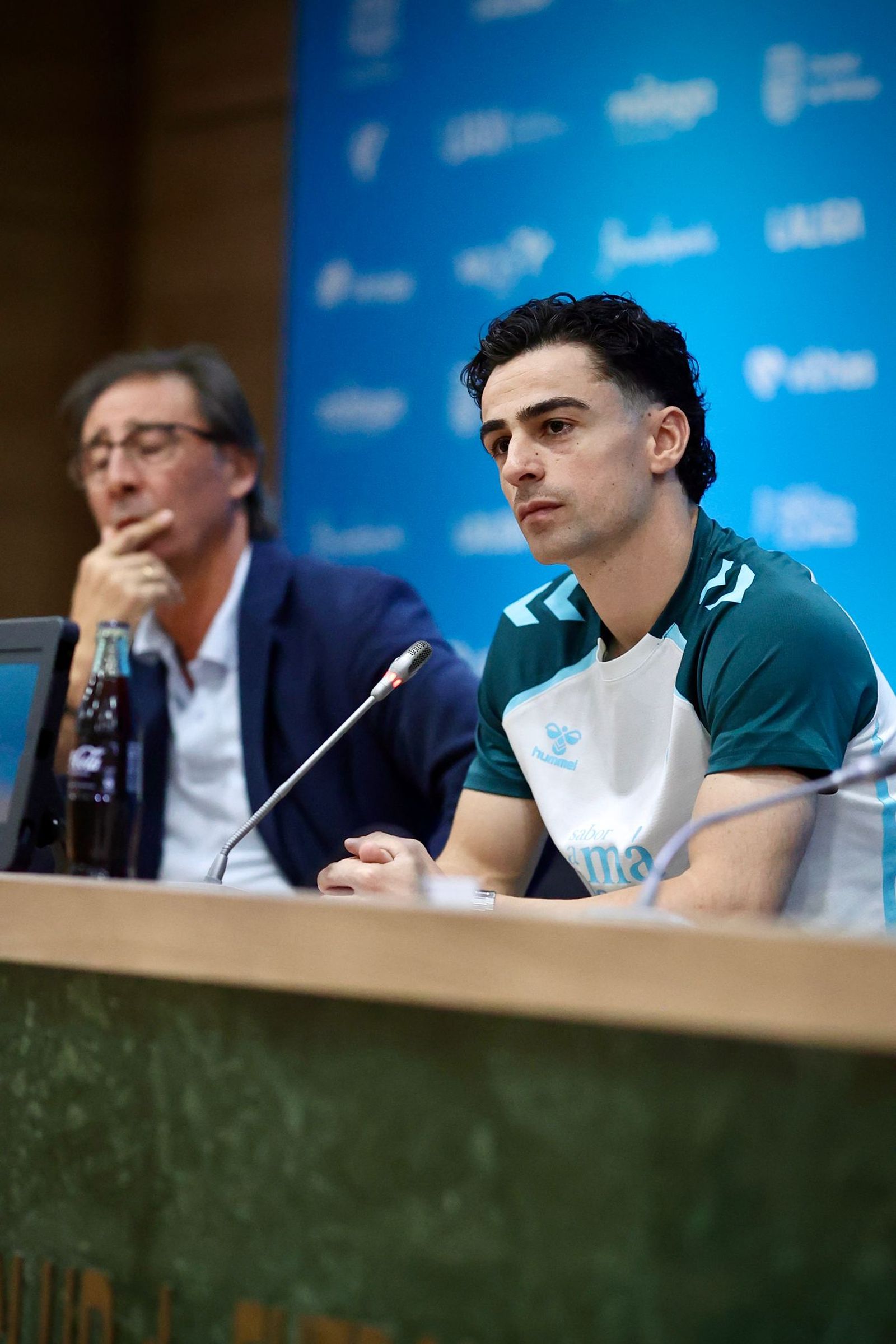 Las fotos de la presentación de Josué Dorrio con el Málaga CF