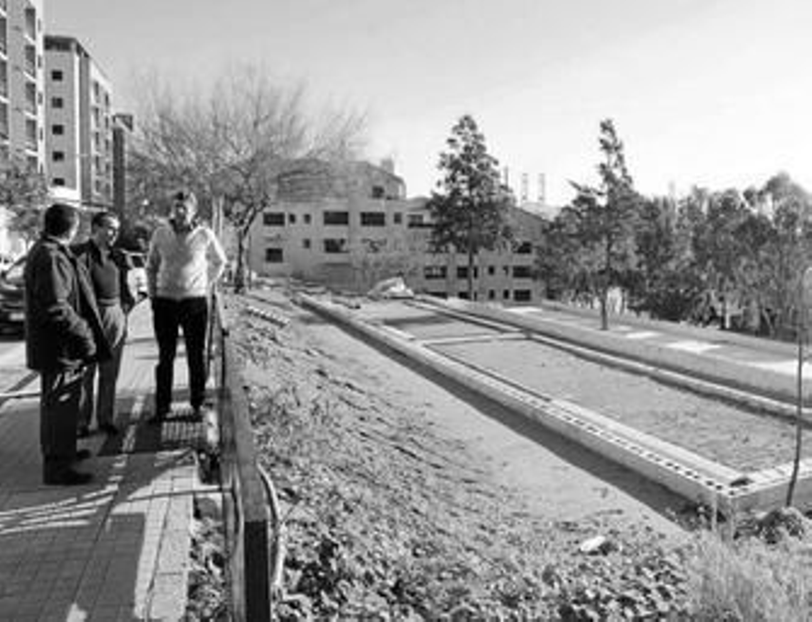 Herrera y Barranco, durante la visita que llevaron a cabo ayer al nuevo parque de San José Artesano.