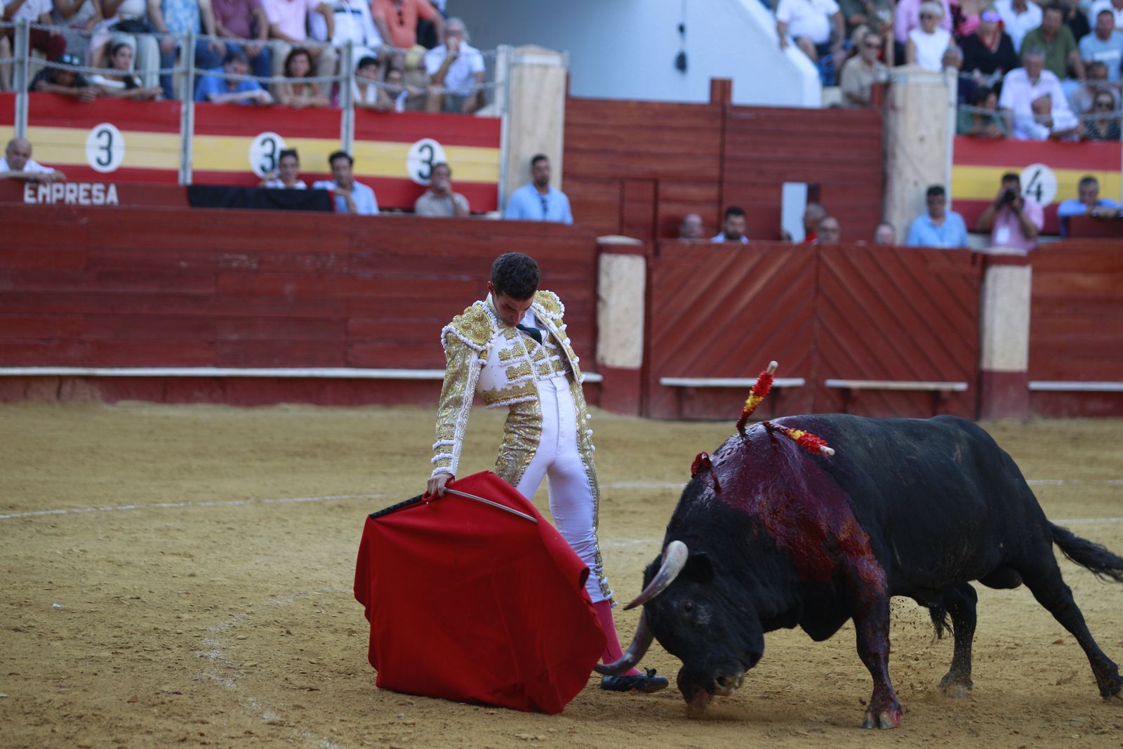 Imágenes de la corrida de toros del jueves en la Feria de Almería 2024