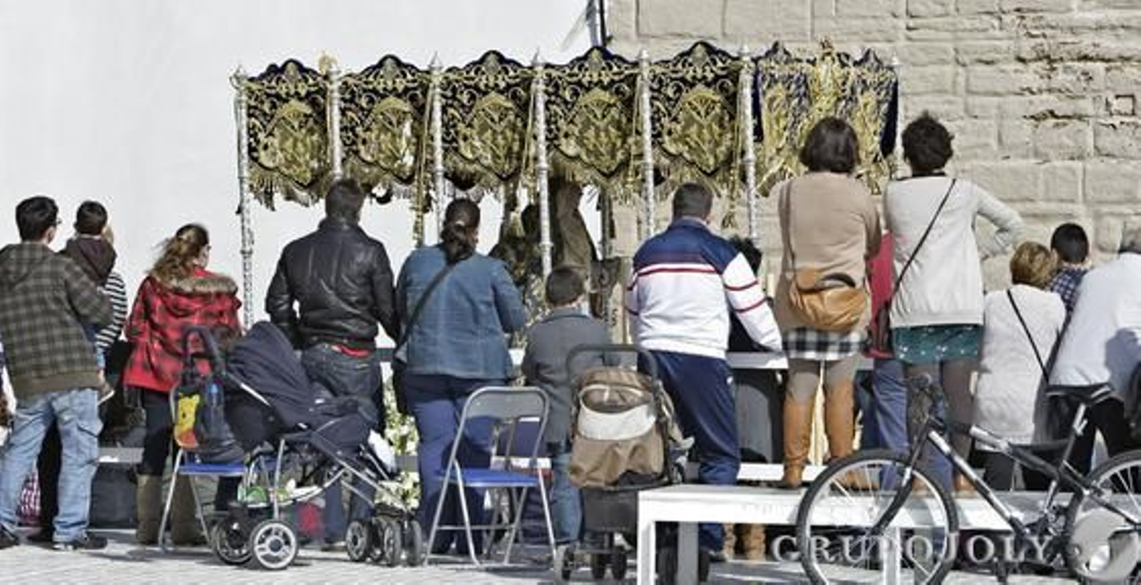 Real, Gremial, Nacional y Marianista Hermandad Sacramental del Santísimo Cristo de las Aguas, Nuestra Señora de la Luz y Asociación de Discípulos de San Juan Evangelista y María Stma. de Guadalupe.

Foto: Julio Gonzalez