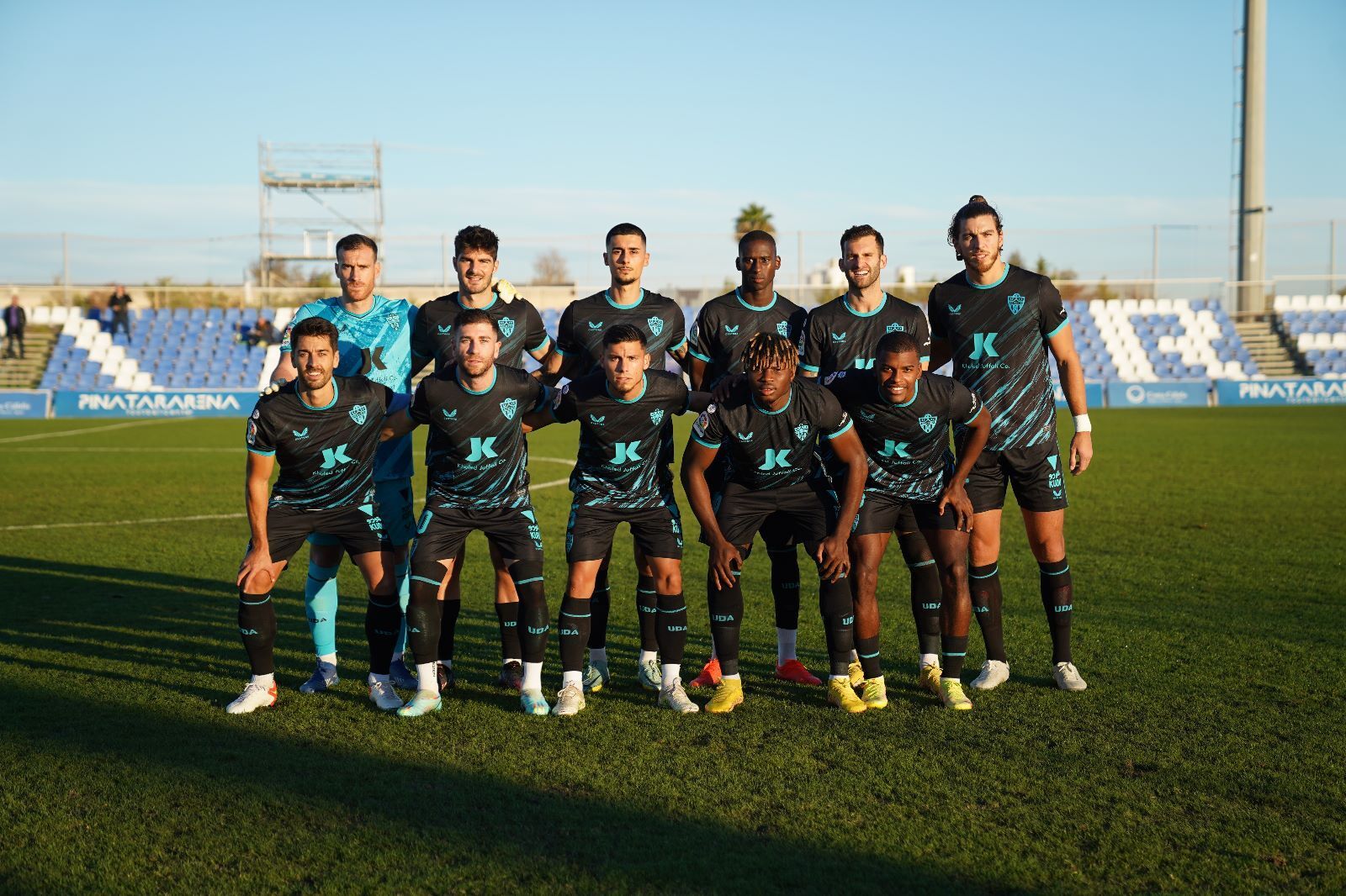 Las fotos del primer encuentro de la historia del Almería ante un rival italiano