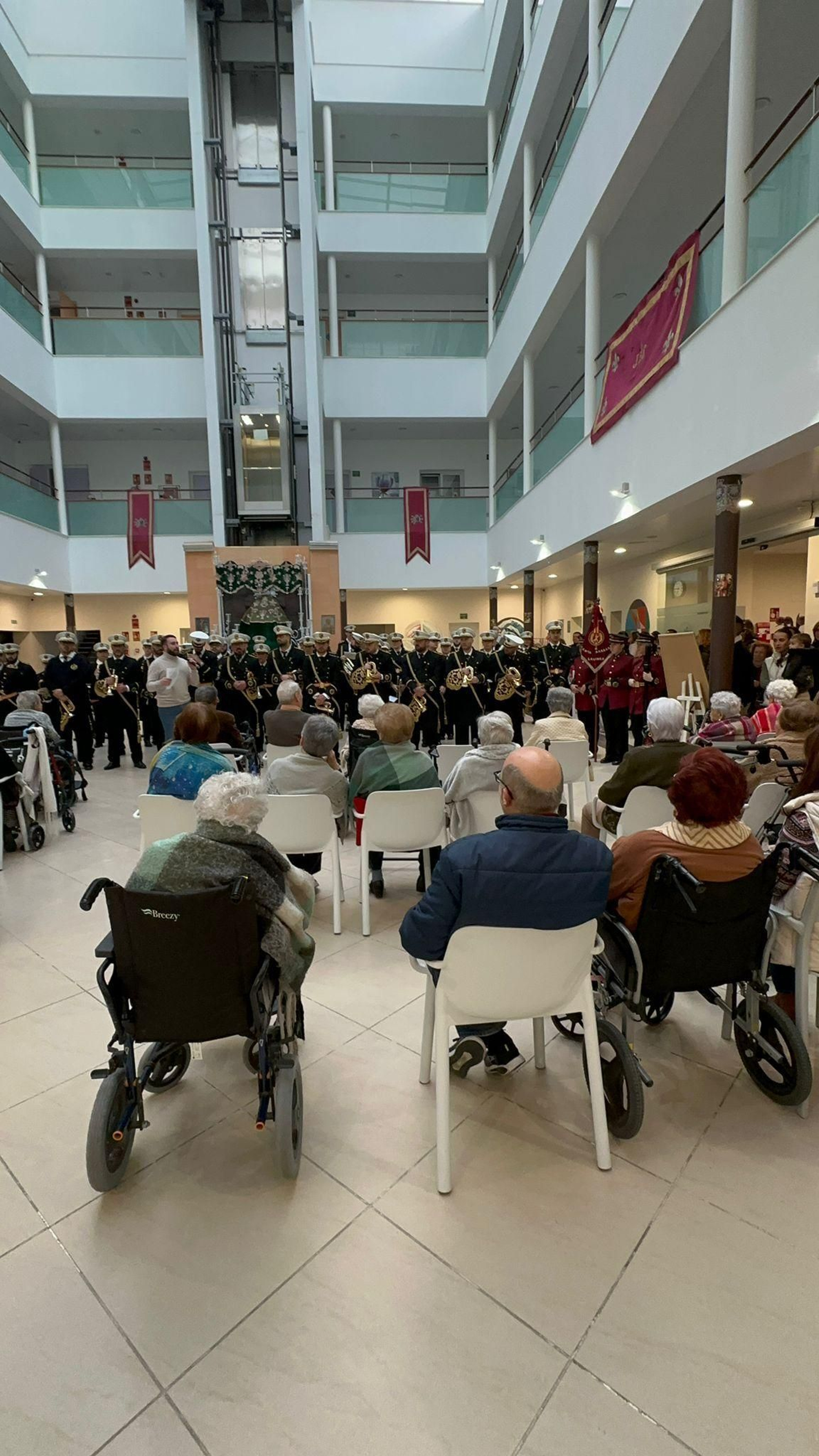 Fotos de las actividades de Cuaresma en el centro de mayores de Asansull de La Línea