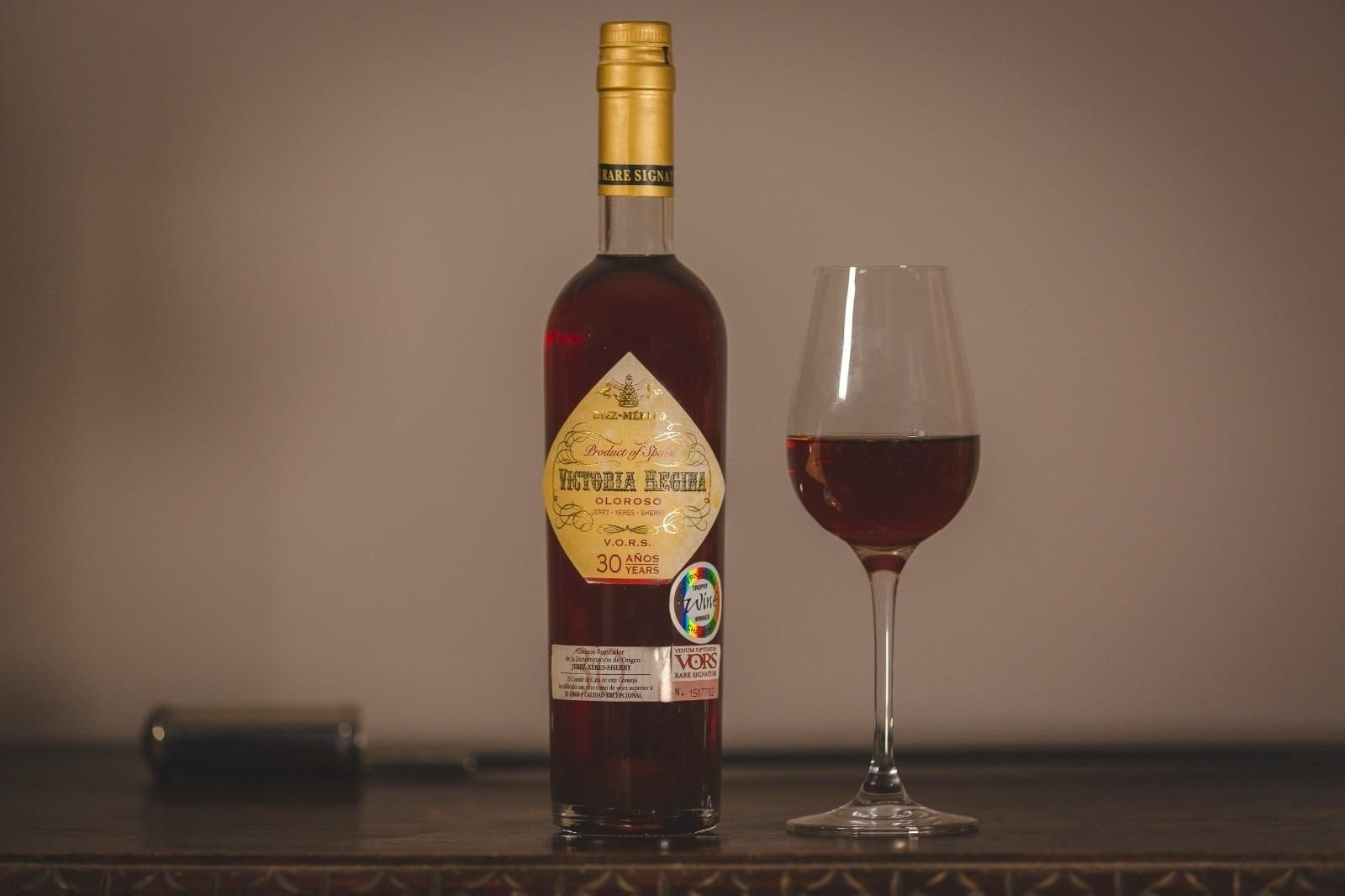 Oloroso Victoria Regina, de Bodegas Díez Mérito.