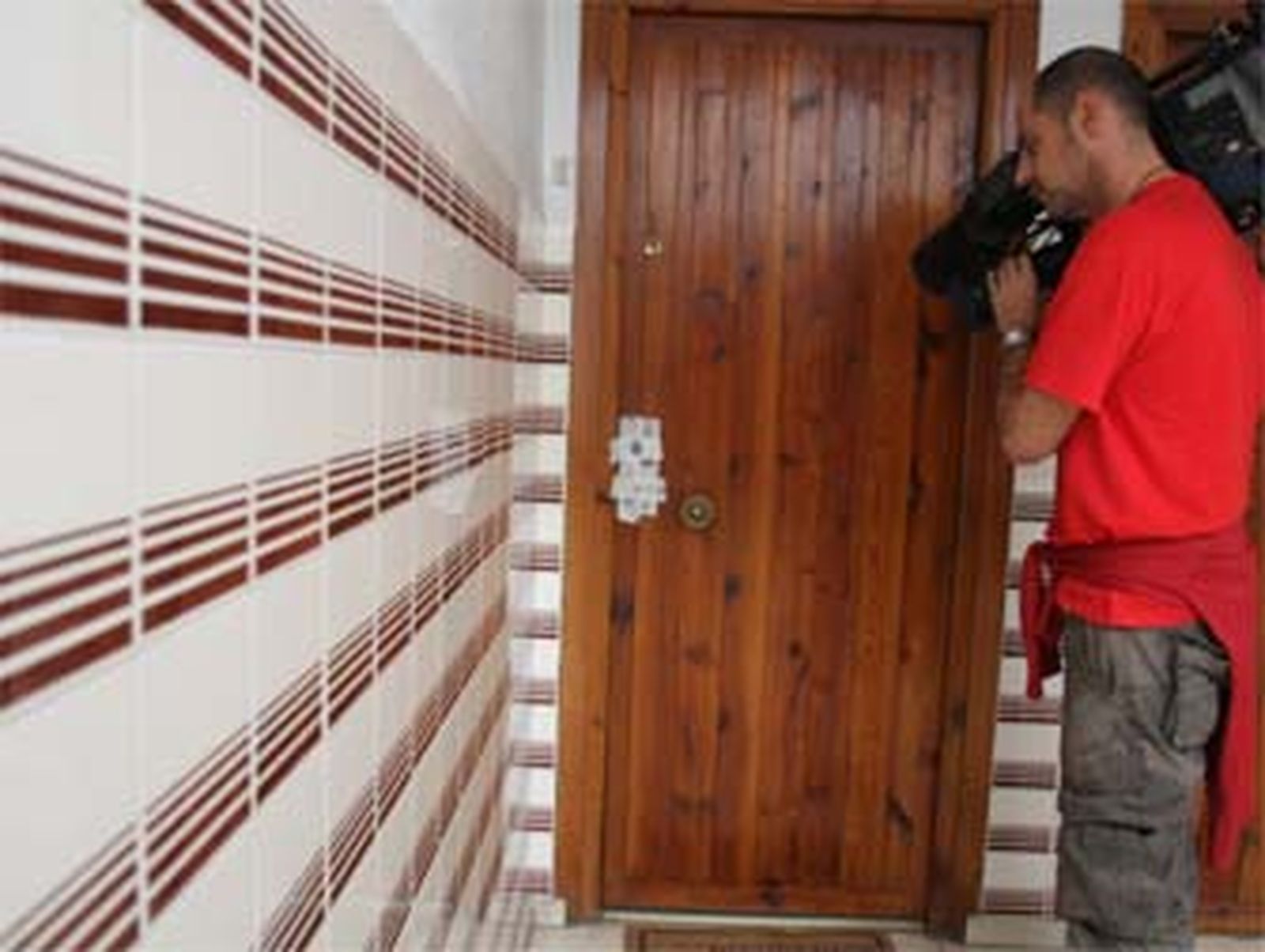 Aparece una militar muerta en Granada tras el suicidio de su pareja