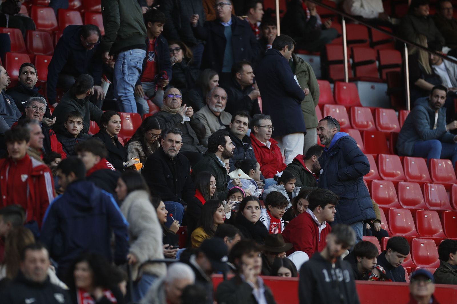 Búscate en las fotos del Sevilla FC - Alavés
