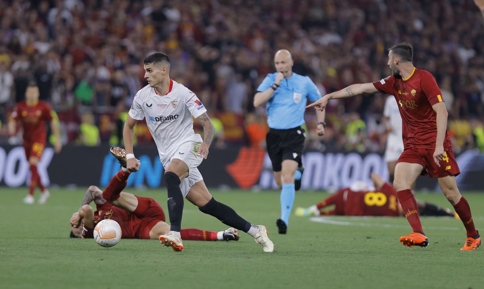 Las imágenes del Sevilla-Roma