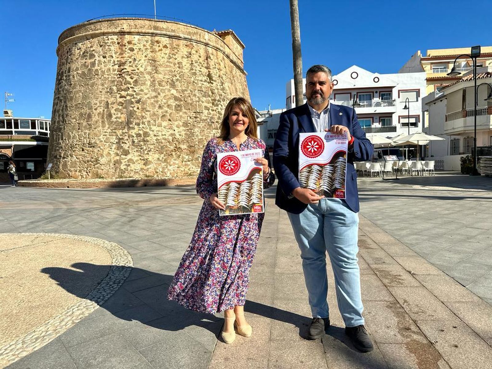 El alcalde, Josele González, y la edil de Fiestas, Tamara Vera.