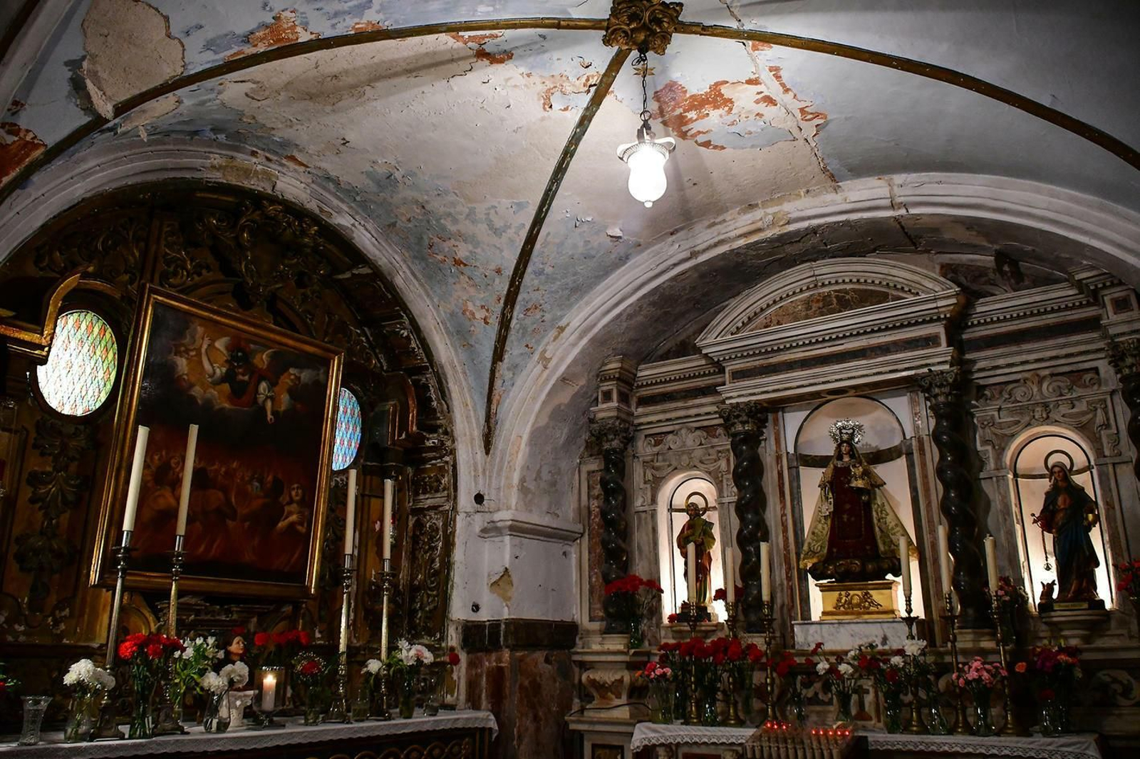 El mal estado de la iglesia de San Juan de Dios