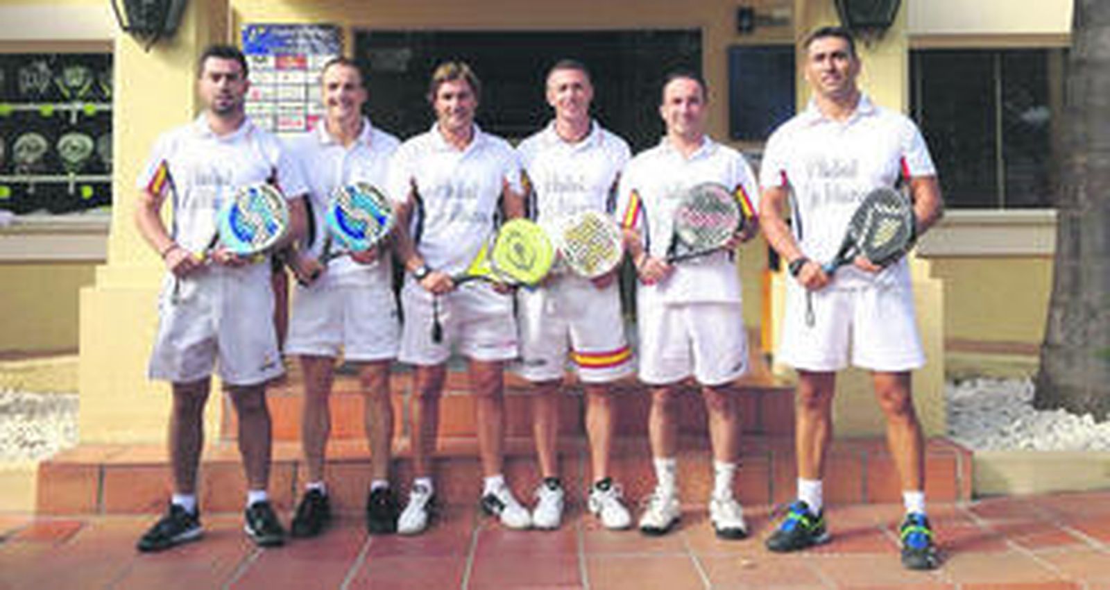 Los integrantes del equipo de pádel chiclanero, que toman parte en el Campeonato de España Padelforce.