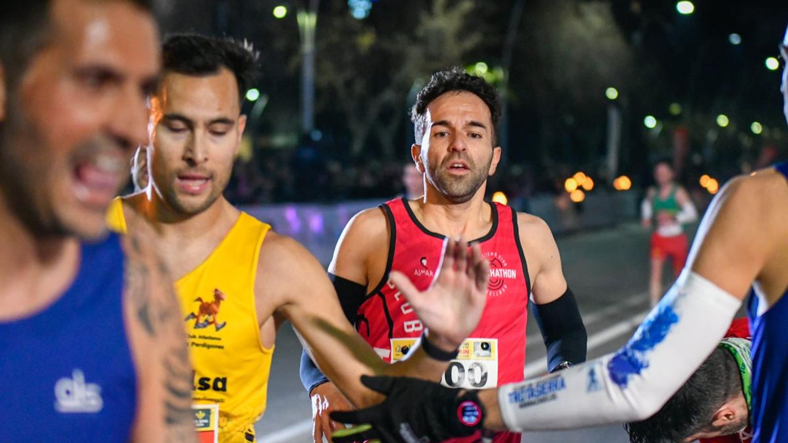 En imágenes: búscate en tu llegada a meta de la Carrera de San Antón 2025 (1)