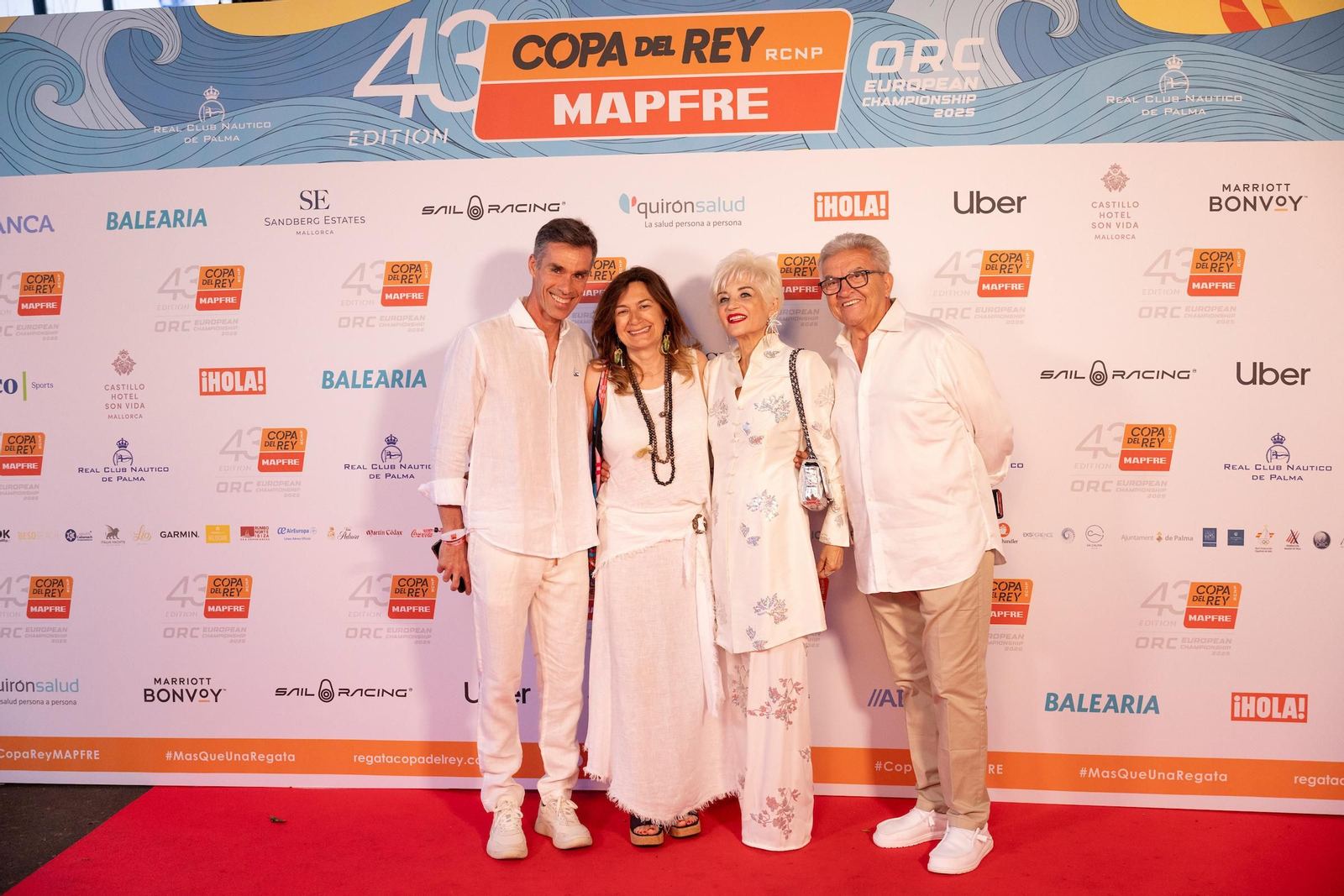 Búscate en el Cóctel de Blanco de la Copa del Rey Mapfre de vela