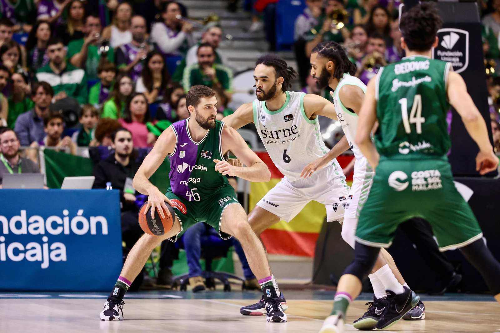 El Unicaja - Surne Bilbao, en fotos