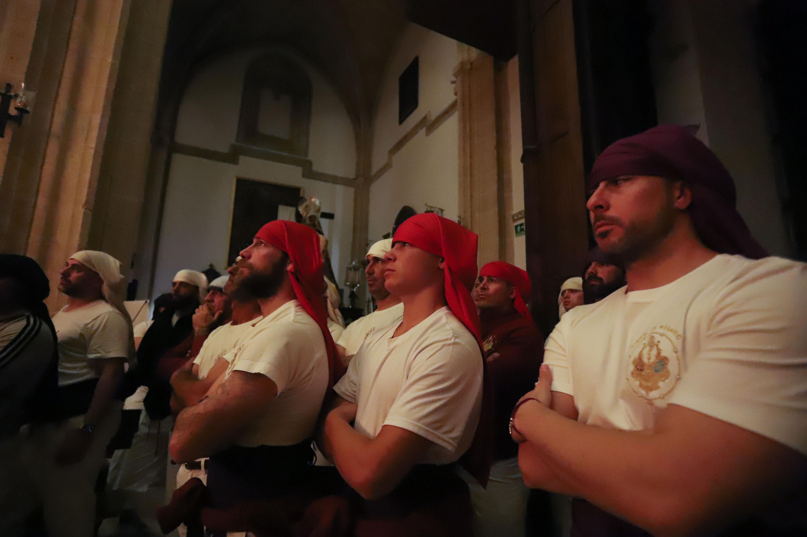 Fotos del Lunes Santo en Tarifa: El huerto y Nuestra Madre de Dios y del Rosario