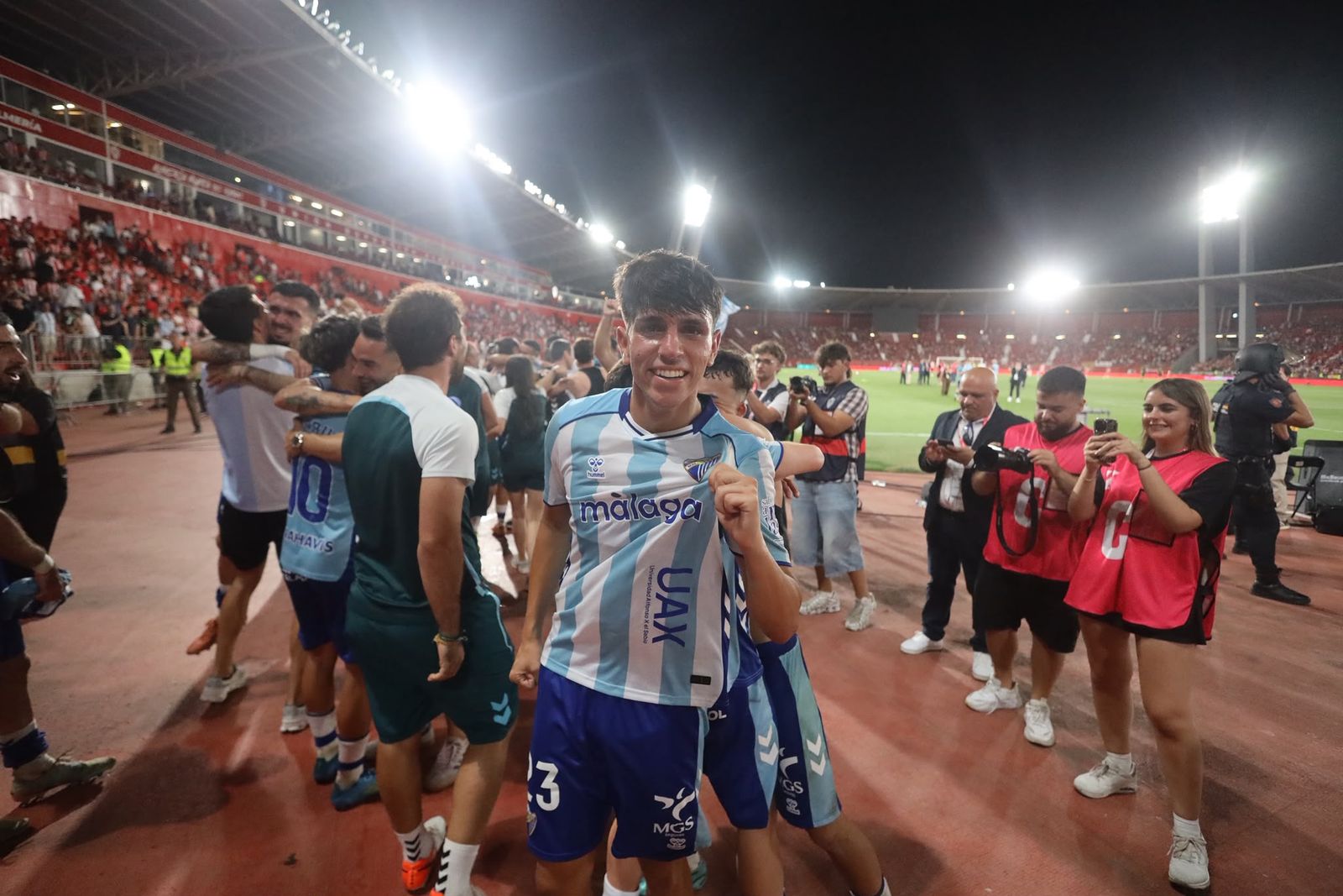 El 1x1 de los jugadores del Málaga CF 2025/2026: Los héroes que ...