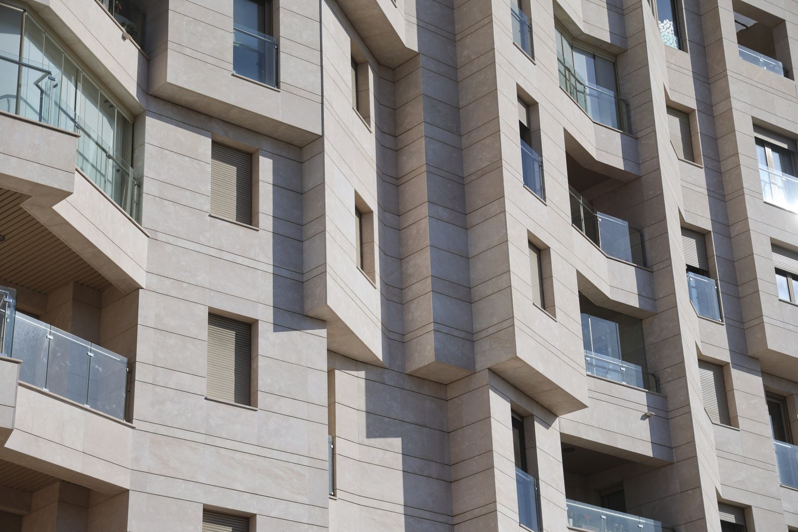 Imágenes de los 10 edificios singulares de la Málaga contemporánea