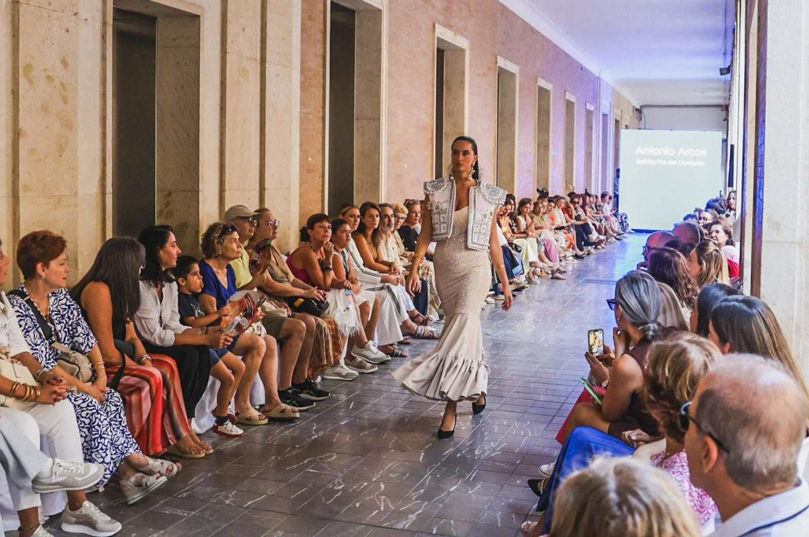 Imágenes de la pasarela 'Huelva Provincia de Moda'