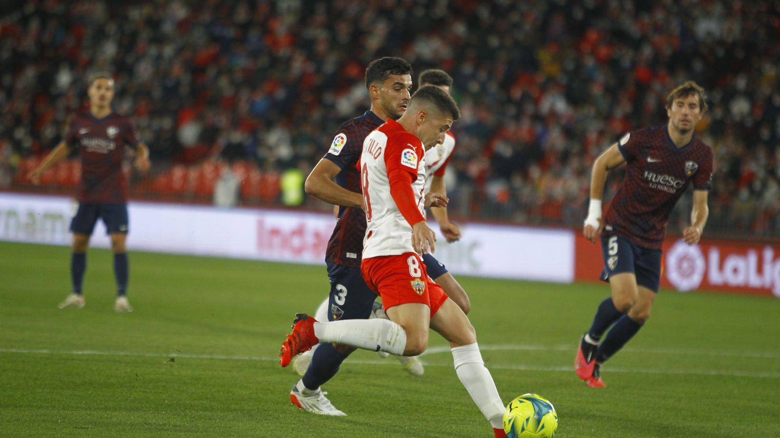 Portillo volvió a la titularidad por la banda derecha