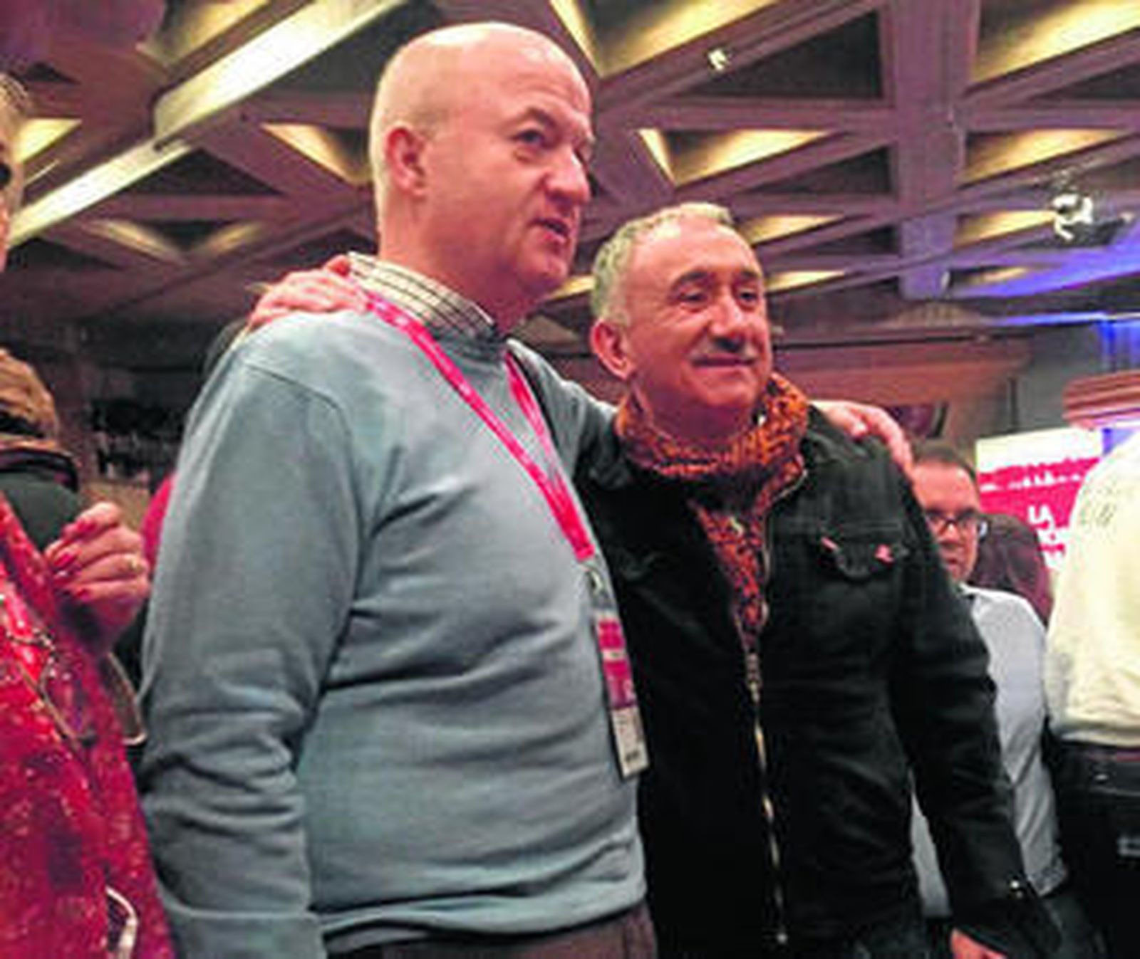 Los aspirantes a liderar UGT, Miguel Ángel Cilleros y Josep Maria Álvarez, ayer.