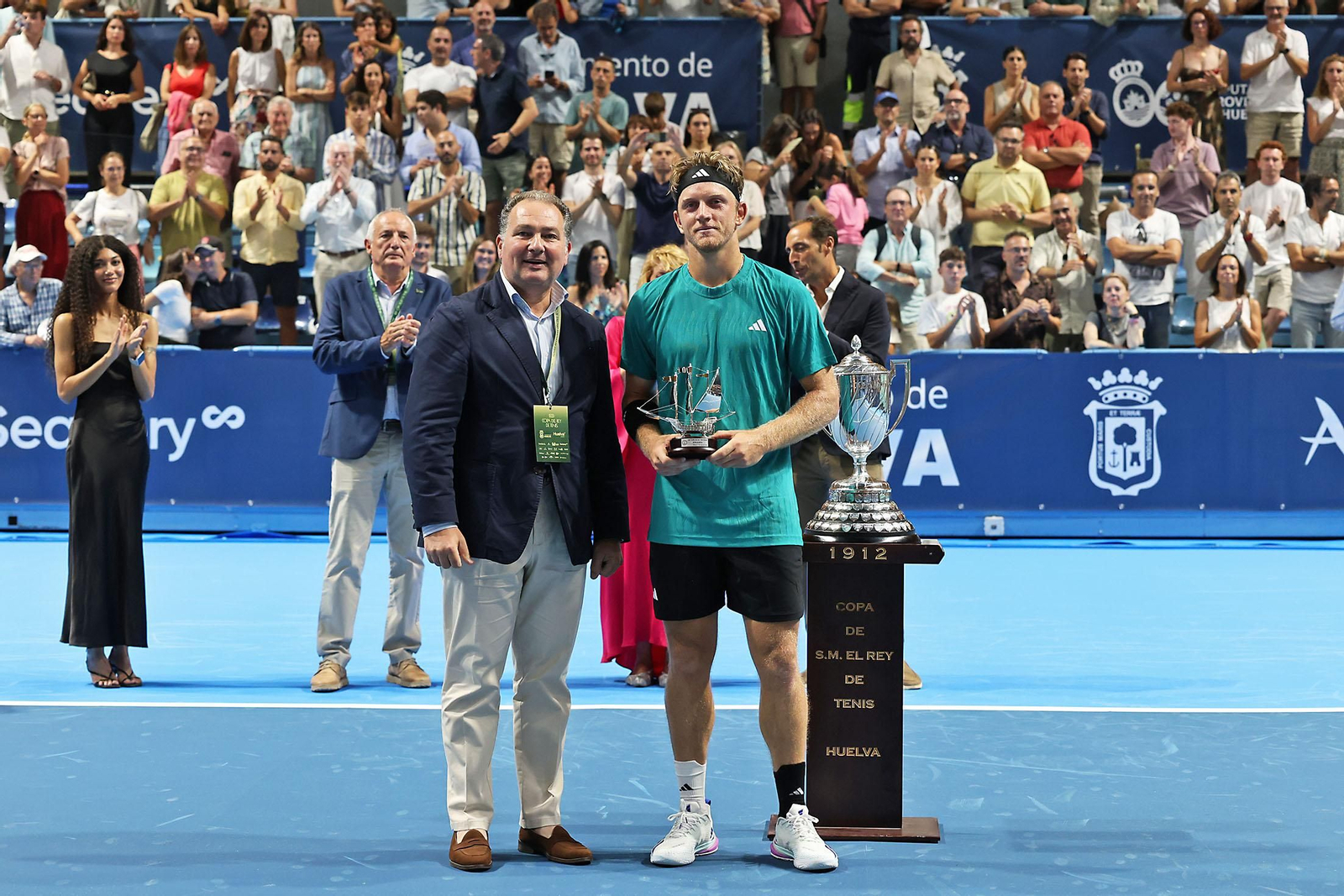 Imágenes de la final masculina de la Copa del Rey de tenis entre Daniil Medvedev y Alejandro Davidovich