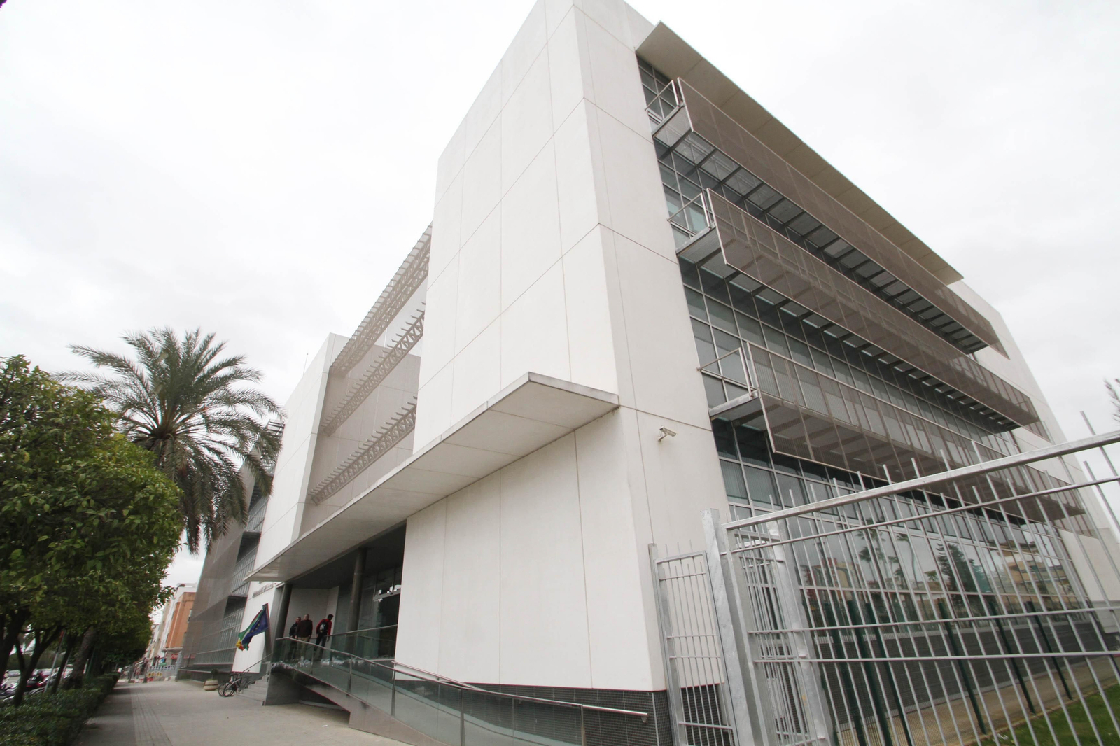 La Jefatura de la Policía Local de Sevilla no supera una inspección de trabajo