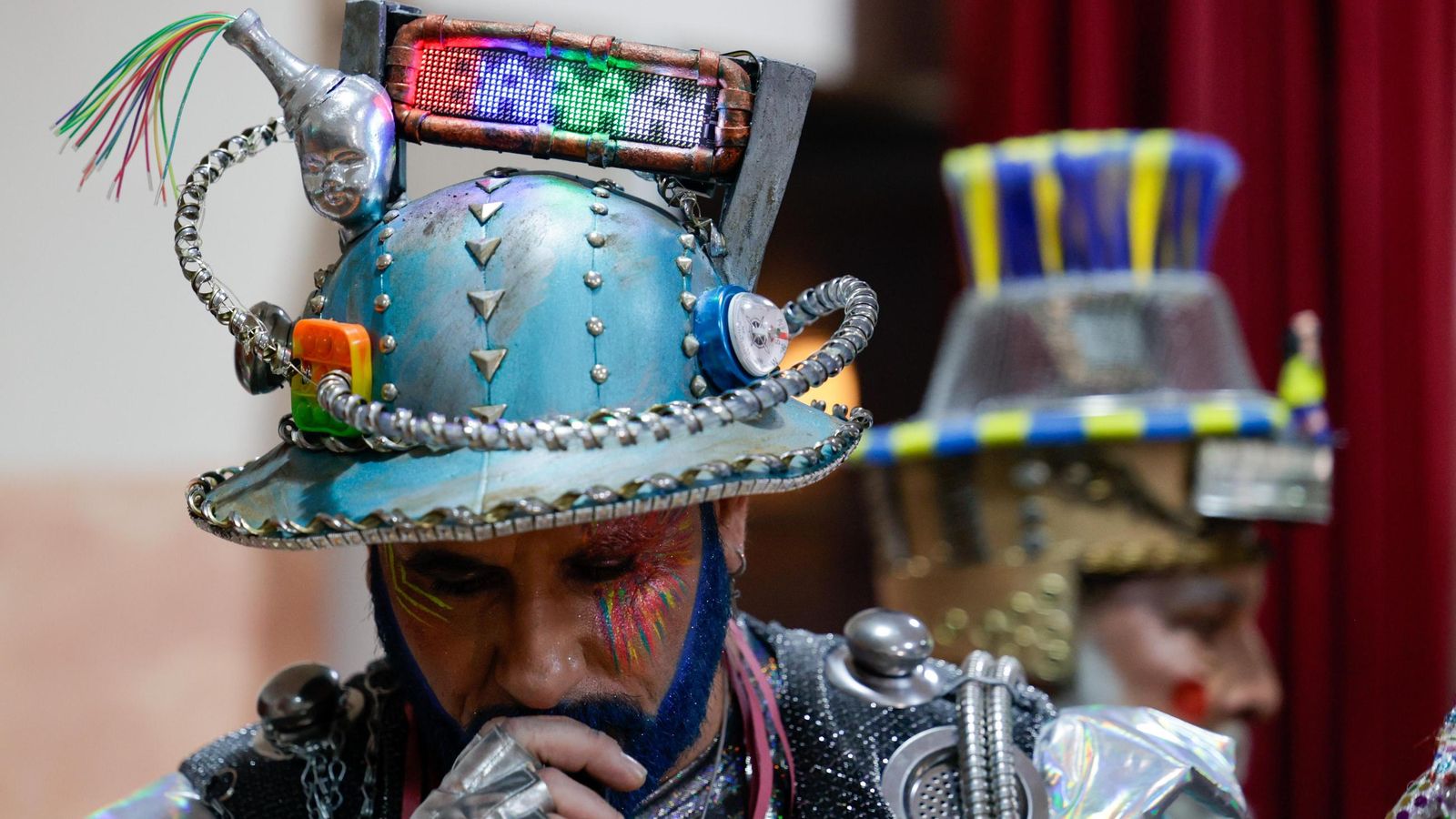 Búscate entre las mejores imágenes de la primera sesión de semifinales del COAC 2025