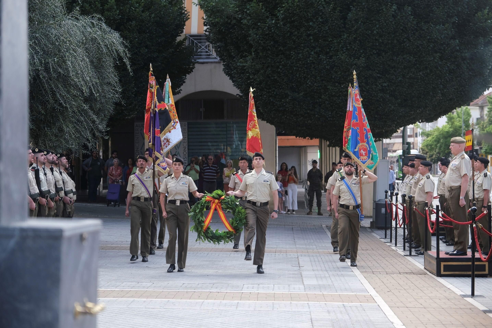El homenaje de la Brigada de Córdoba al teniente Rafael Carbonell, en imágenes