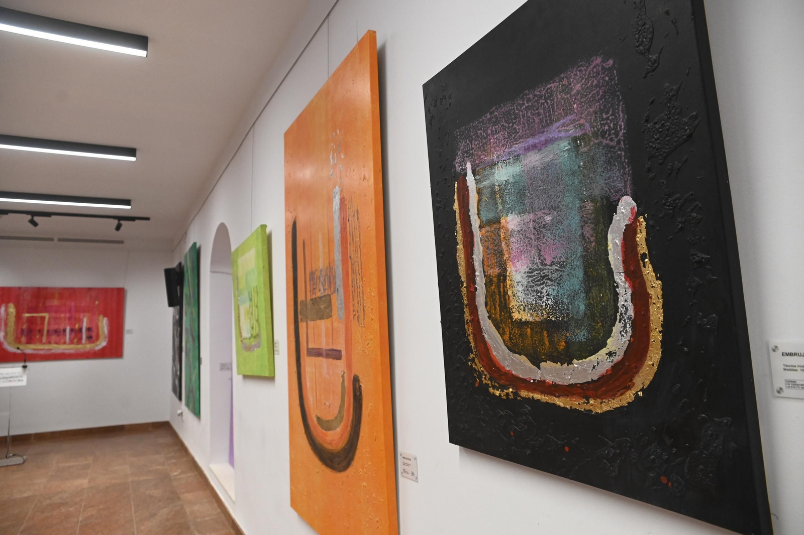 La inauguración de la exposición 'Miscelánea' de Clelia Muchetti, en imágenes