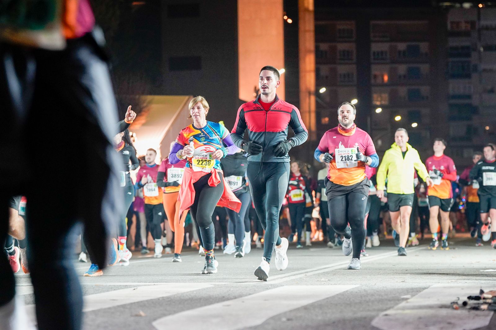 En imágenes: búscate en tu llegada a meta de la Carrera de San Antón 2026 (17)