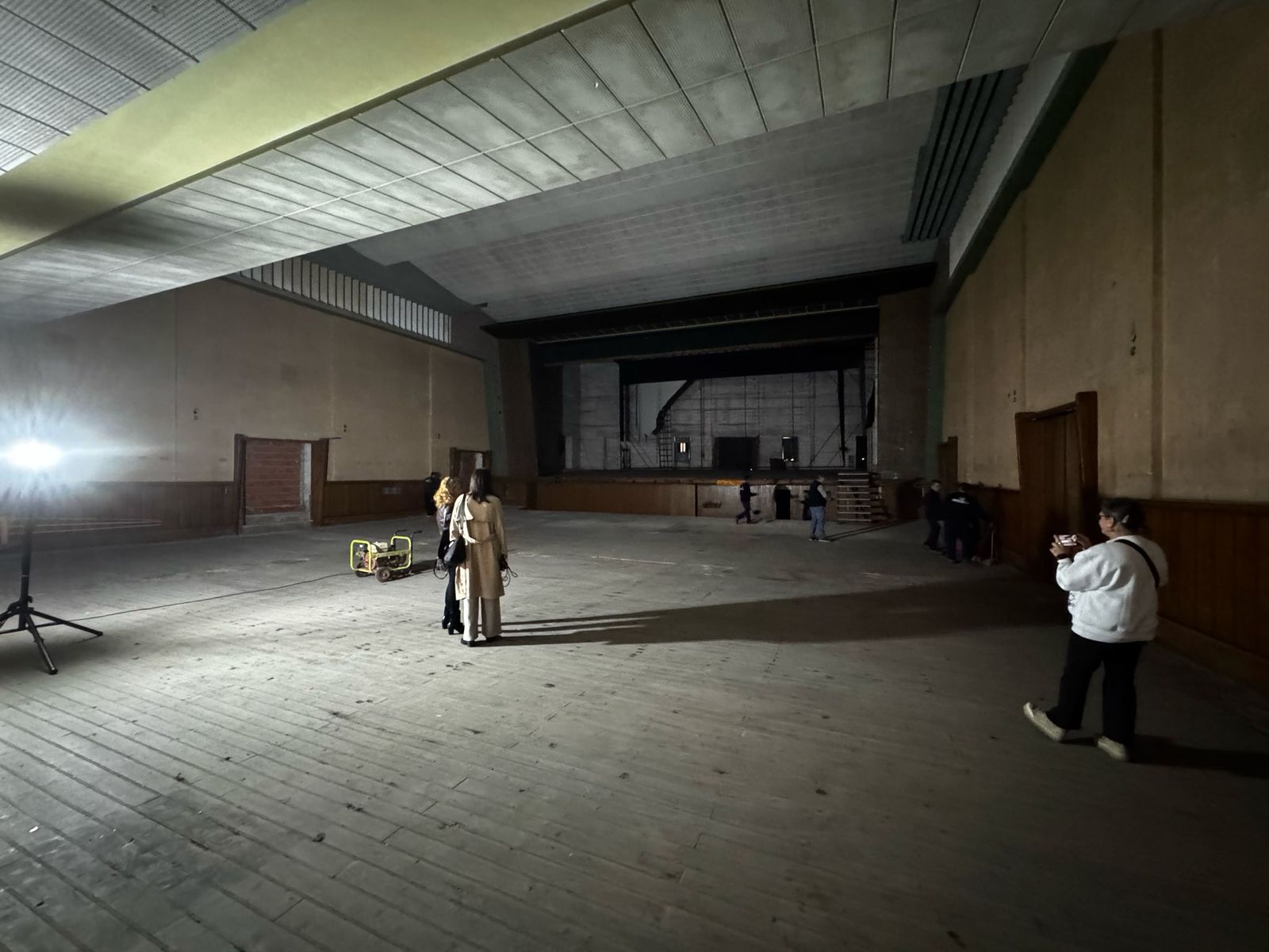 Todas las imágenes de las entrañas del histórico Coliseo Viñas de Motril