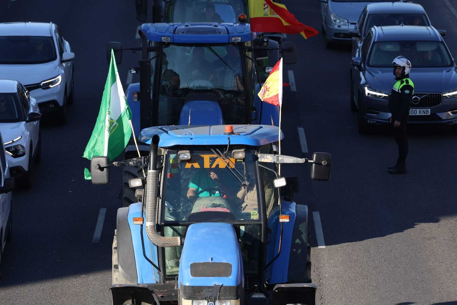La entrada de los tractores en Málaga capital, en fotos