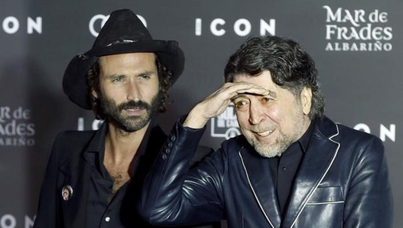 Joaquín Sabina junto a Leiva.
