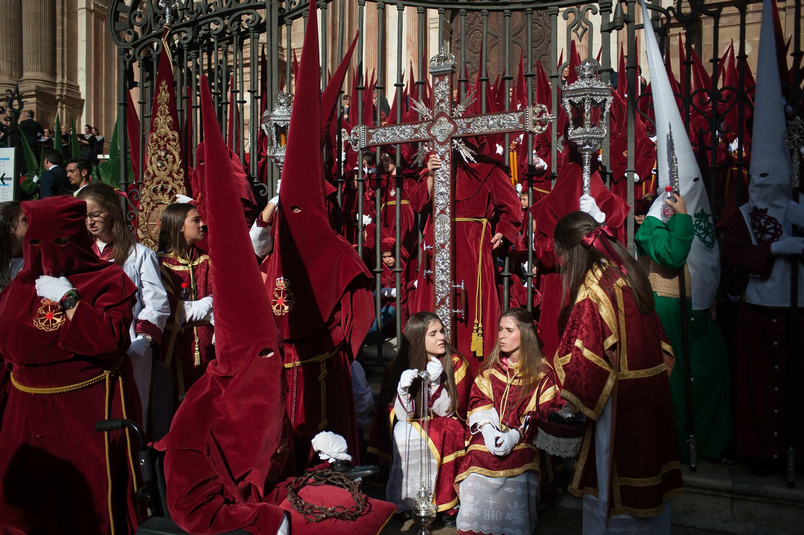 Las fotos de Estudiantes en el Lunes Santo en Málaga