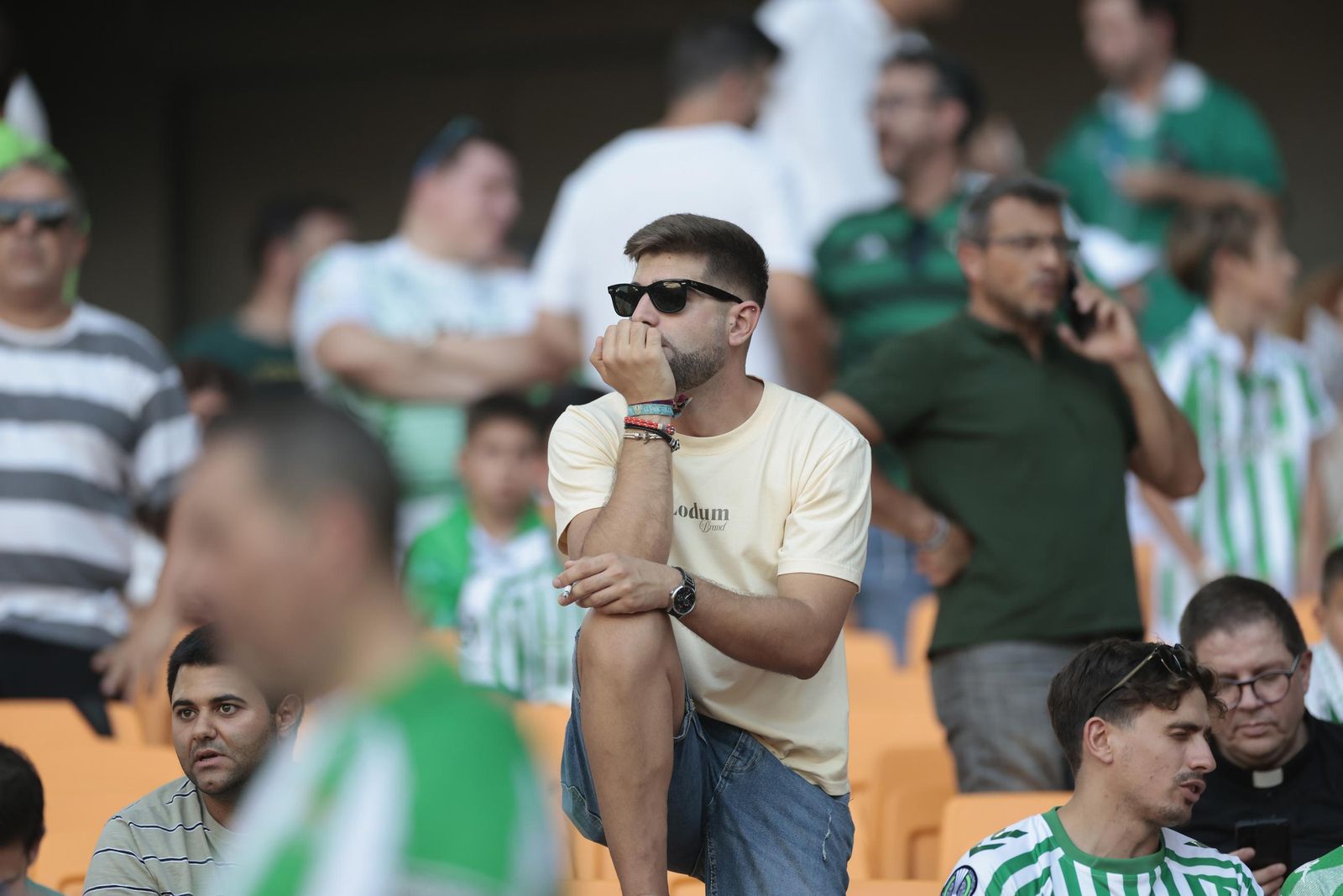 Búscate en las fotos del Betis - Athletic Club