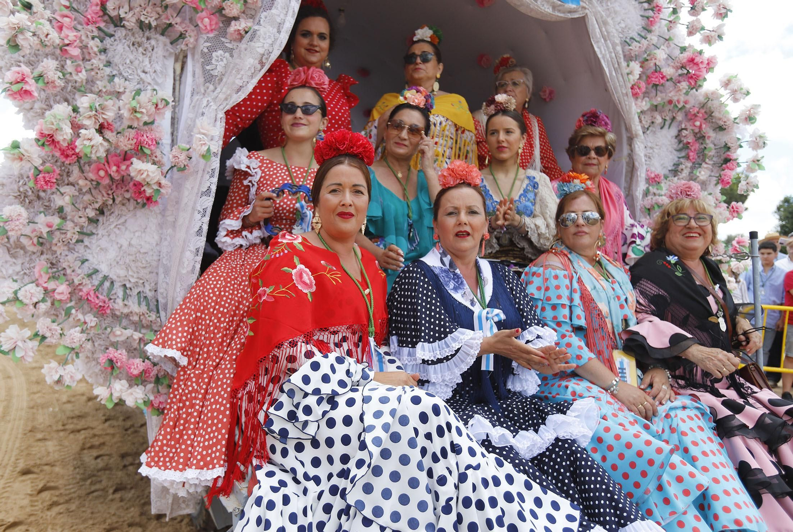 Presentación de la Hermandad de Huelva ante la Blanca Paloma