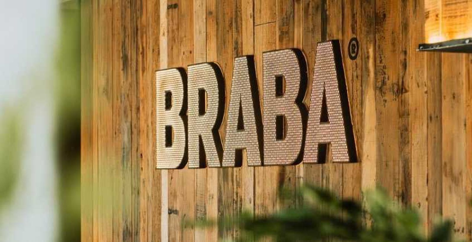 Braba abre en Bahía Sur.