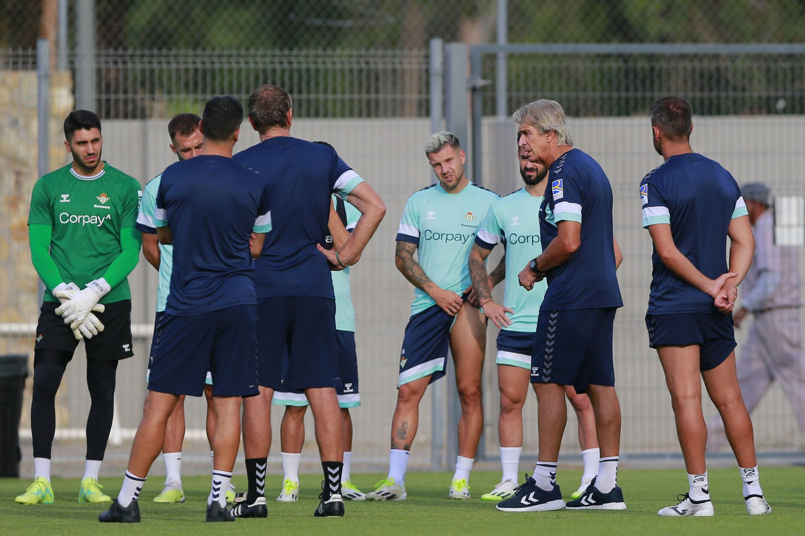 Las fotos del Betis en México antes del derbi sevillano