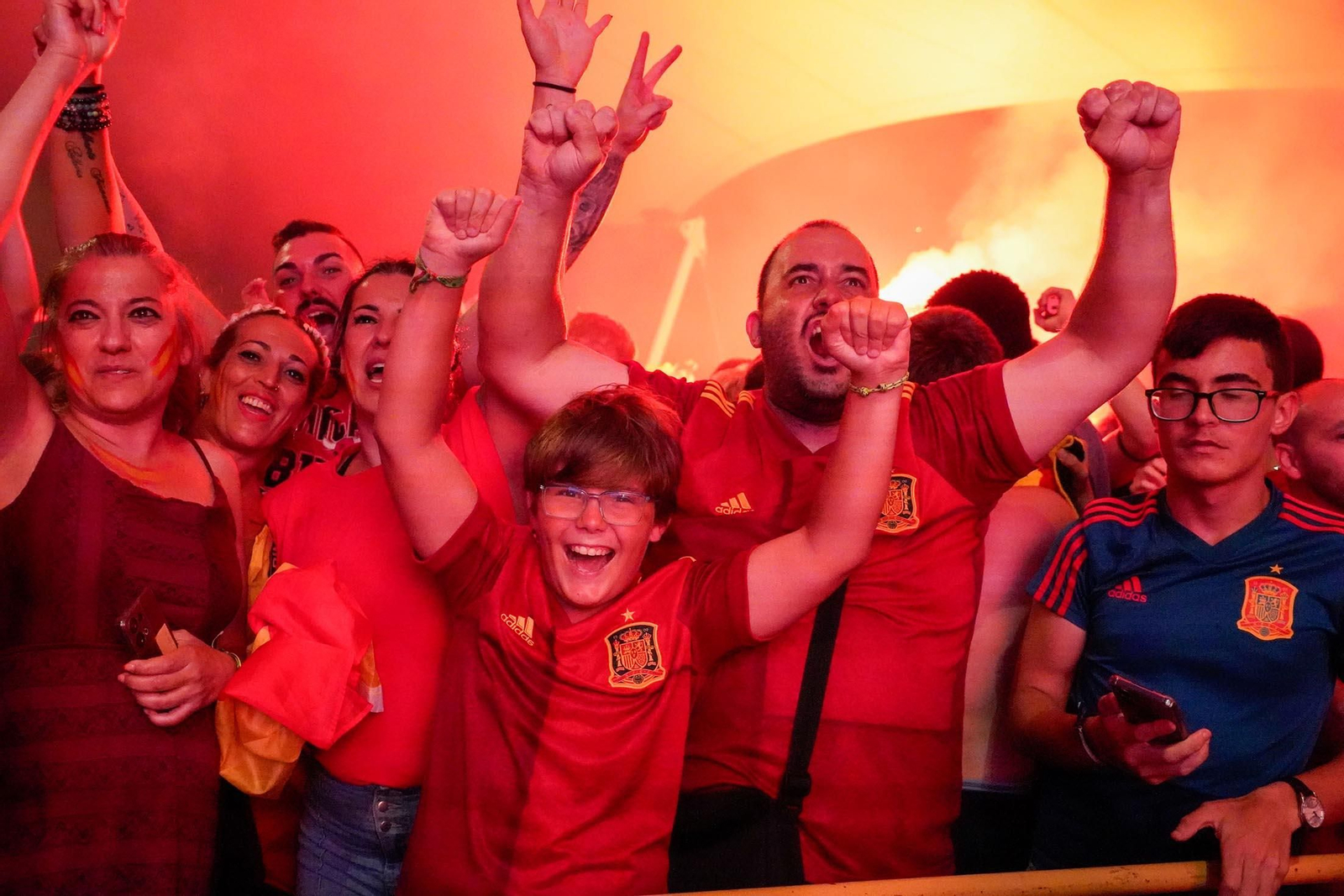 Imágenes del ambiente durante la final de la Eurocopa entre España e Inglaterra Imágenes del ambiente durante la final de la Eurocopa entre España e Inglaterra