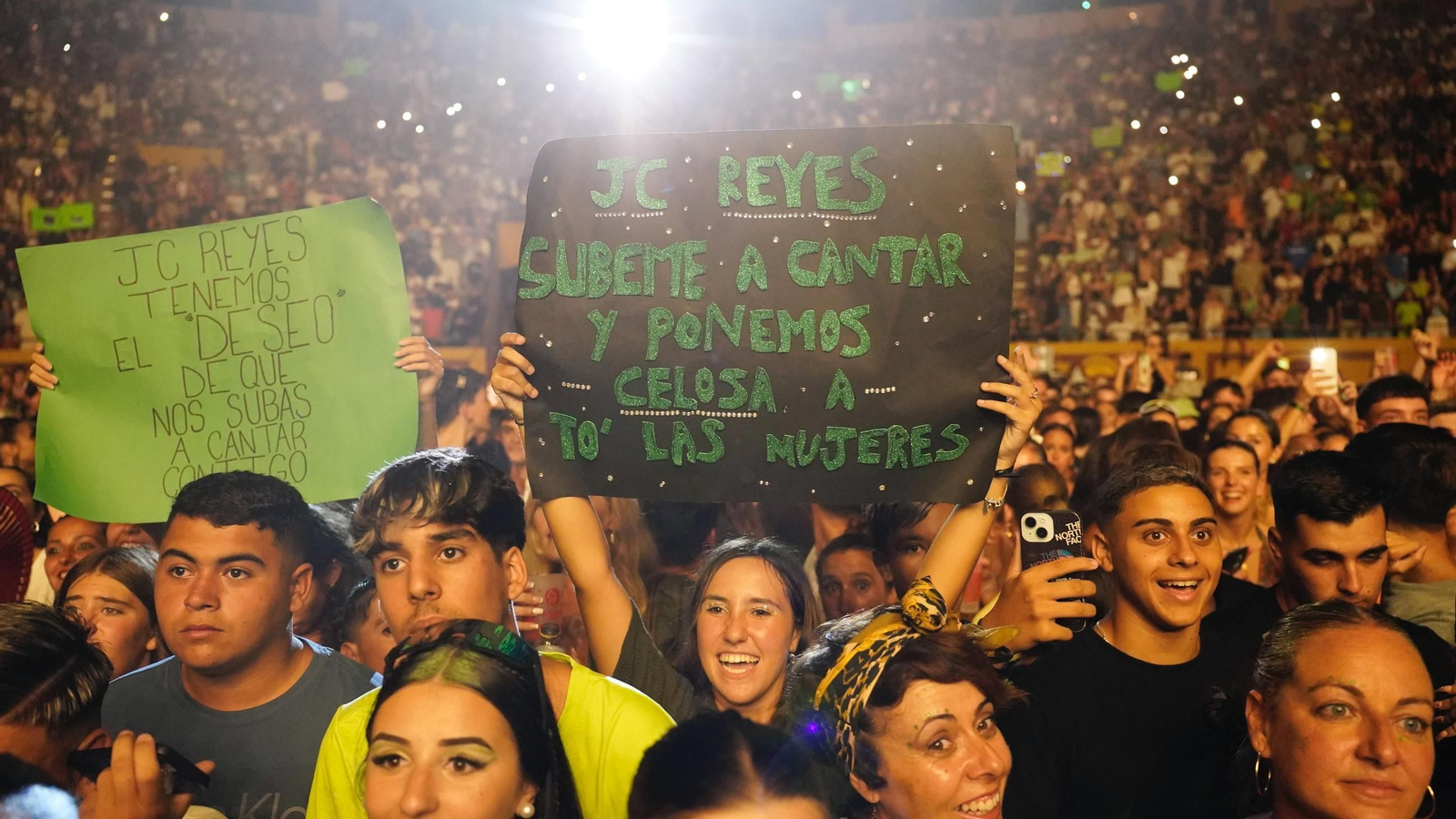 El concierto de JC Reyes en el Cabaret Festival de Algeciras, en imágenes