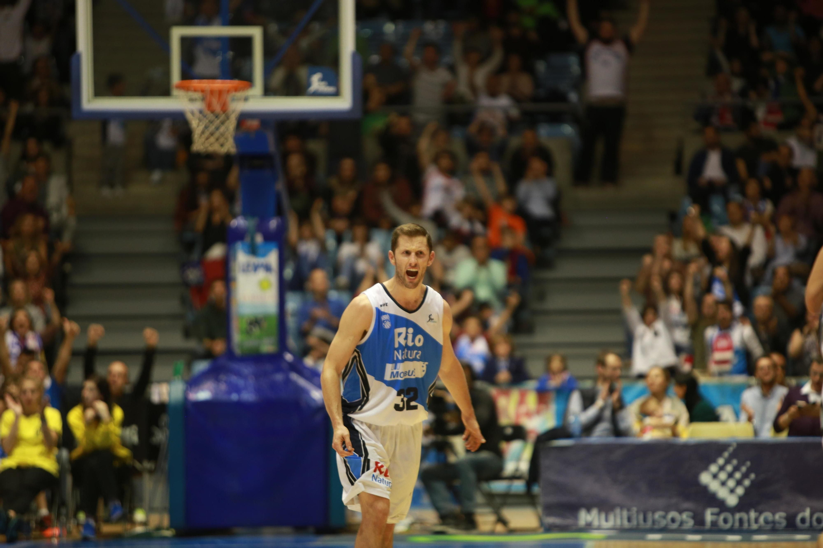 Las imágenes del Obradoiro-Betis E-Plus