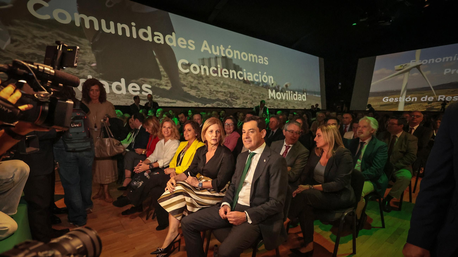 Juanma Moreno inaugura en Jerez el Congreso Contra el Cambio Climático, en imágenes